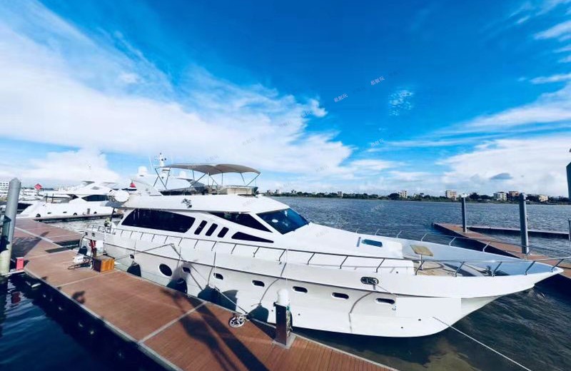 86尺豪華游艇 86尺豪華游艇