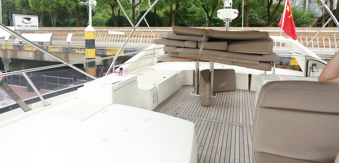 法國(guó)亞諾50英尺飛橋游艇 法國(guó)亞諾50英尺飛橋游艇